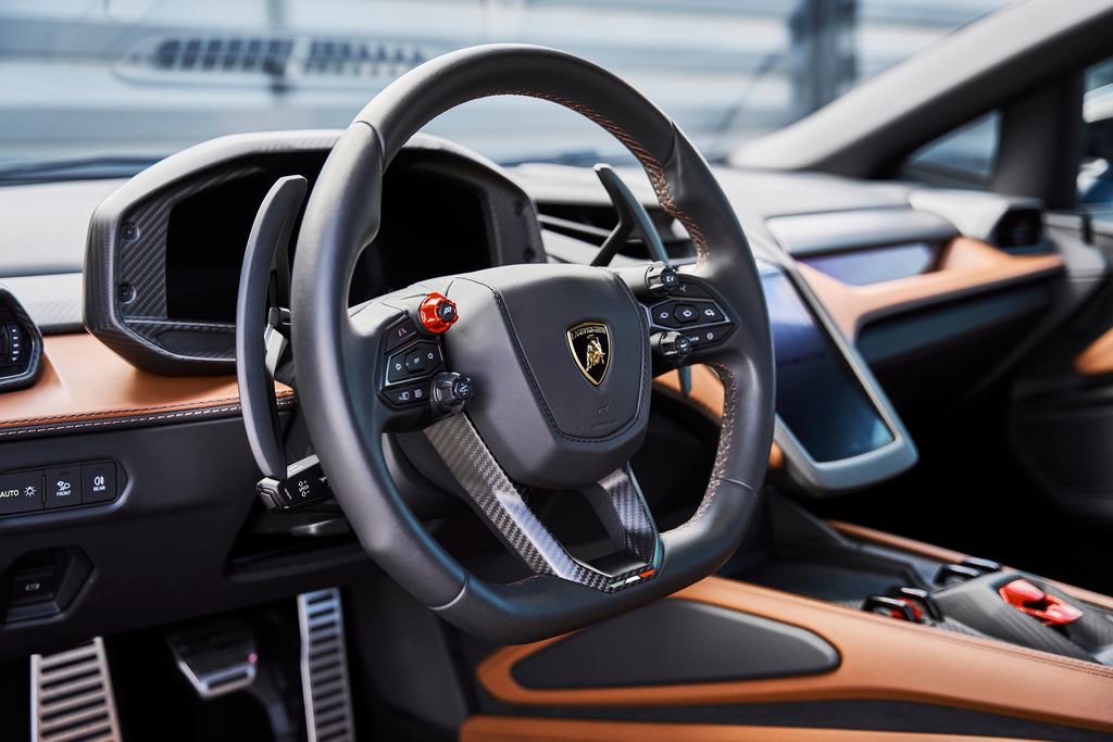 Used 2025 Lamborghini Revuelto AWD/4WD image 49