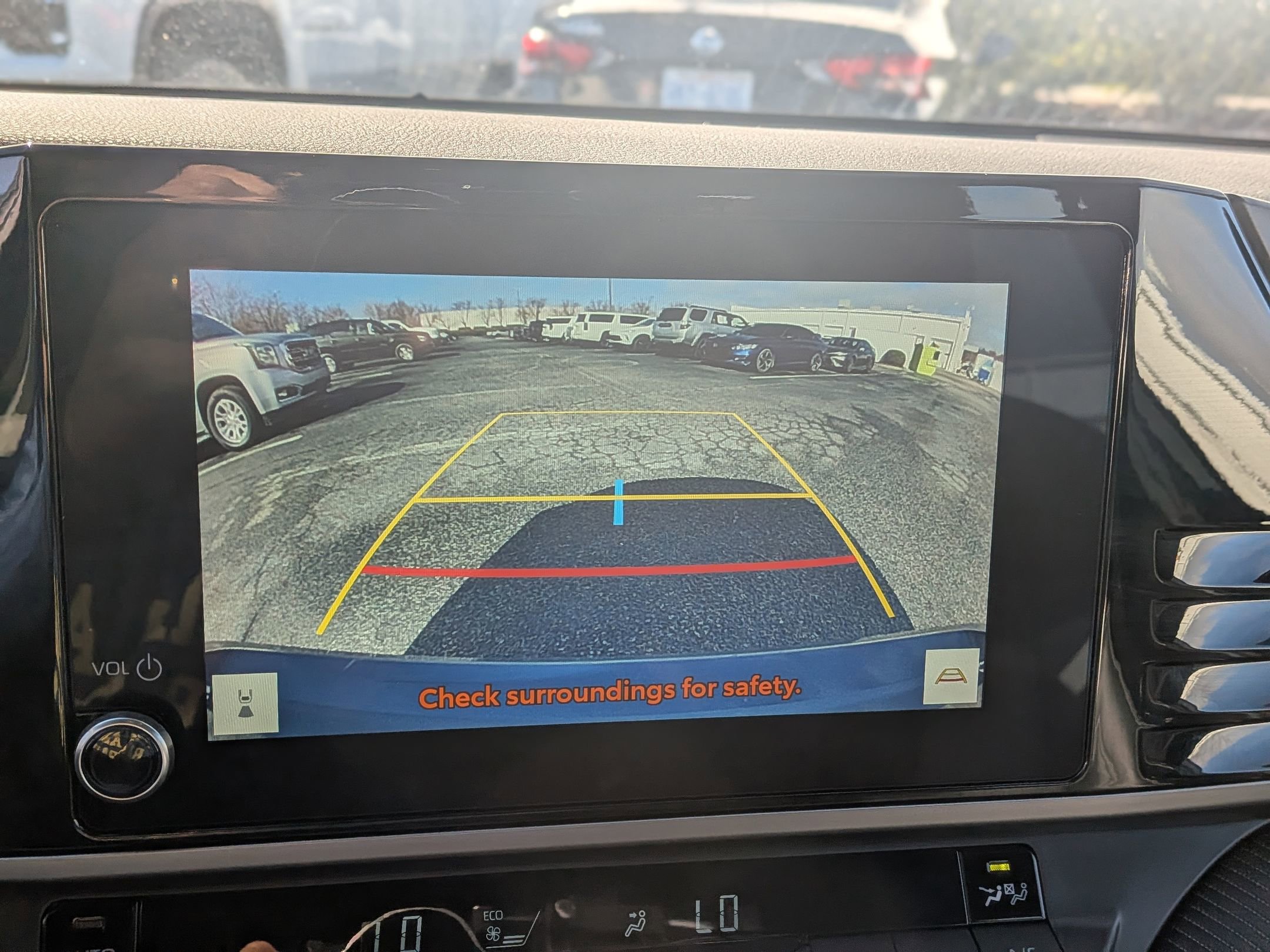 Used 2025 Toyota Camry SE image 29