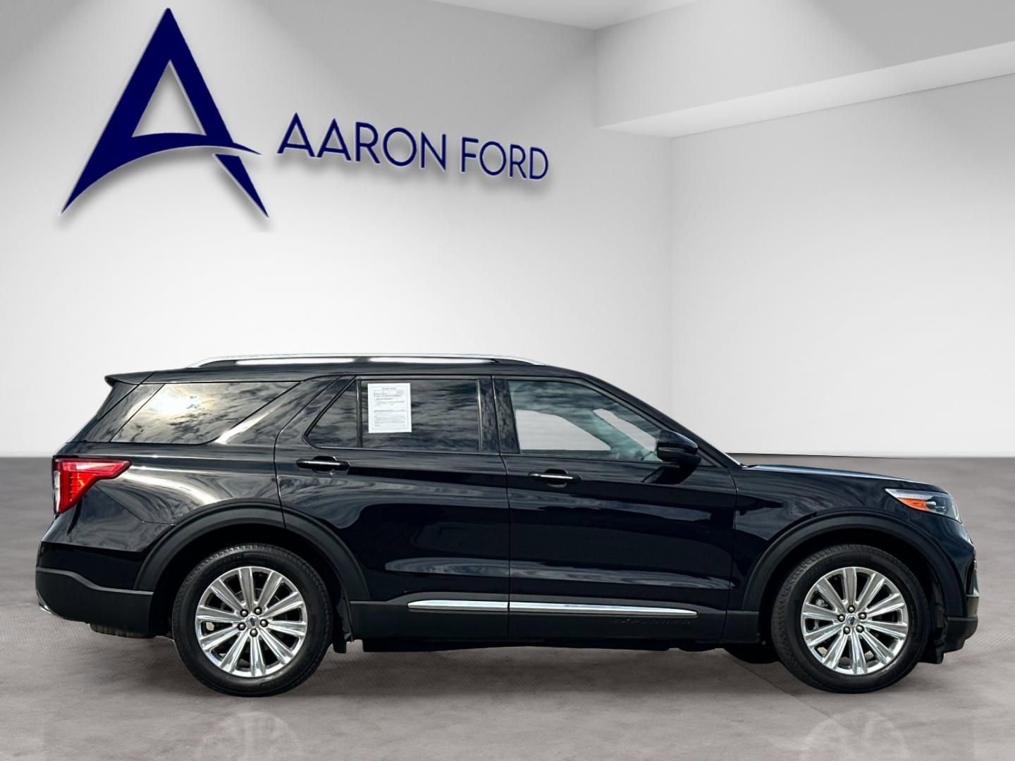 Used 2023 Ford Explorer Limited w/ Limited Technology Package image 7