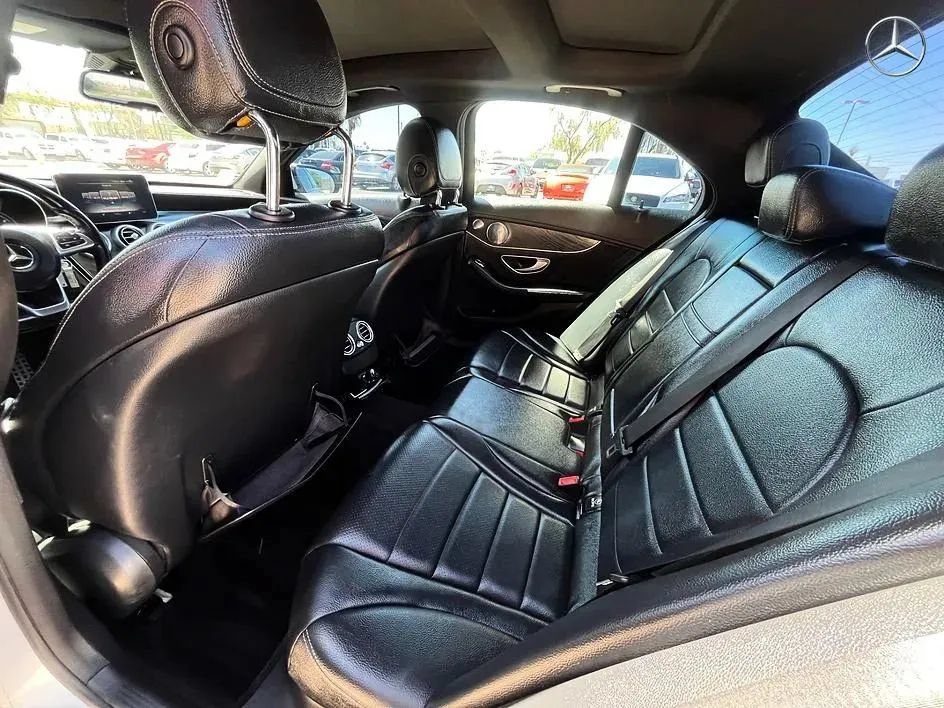 Used 2015 Mercedes-Benz C 300 4MATIC Sedan image 11