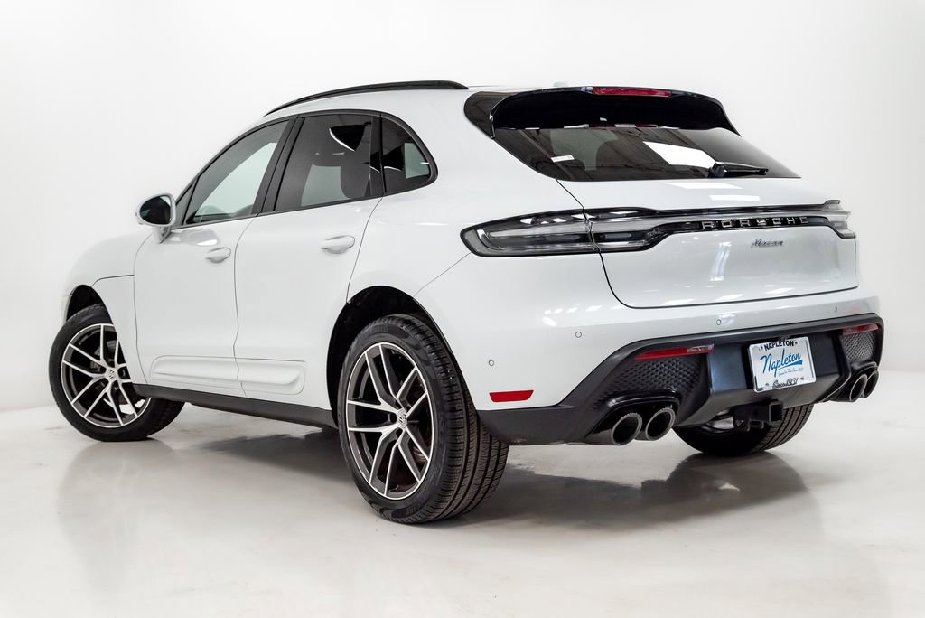 Used 2022 Porsche Macan image 30