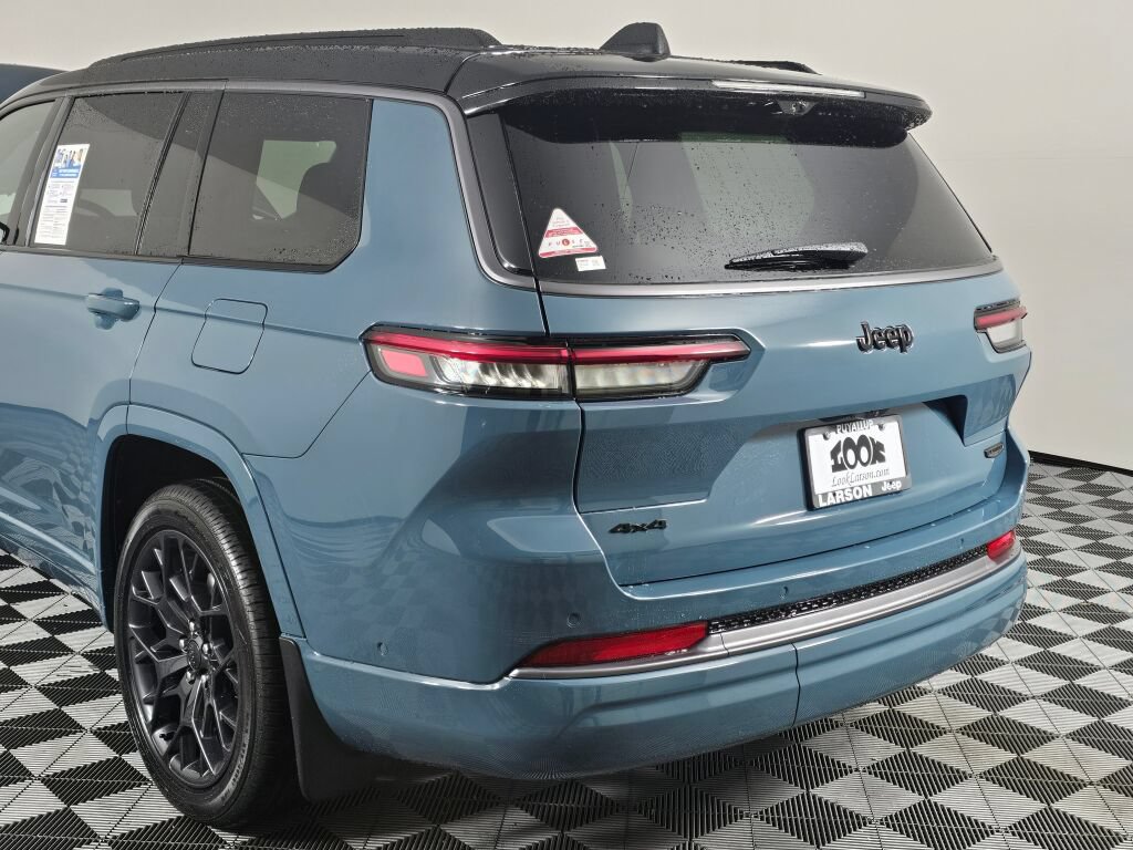 New 2026 Jeep Grand Cherokee L Summit AWD/4WD image 14