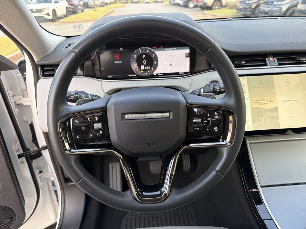 Used 2024 Land Rover Range Rover Evoque S AWD/4WD image 22