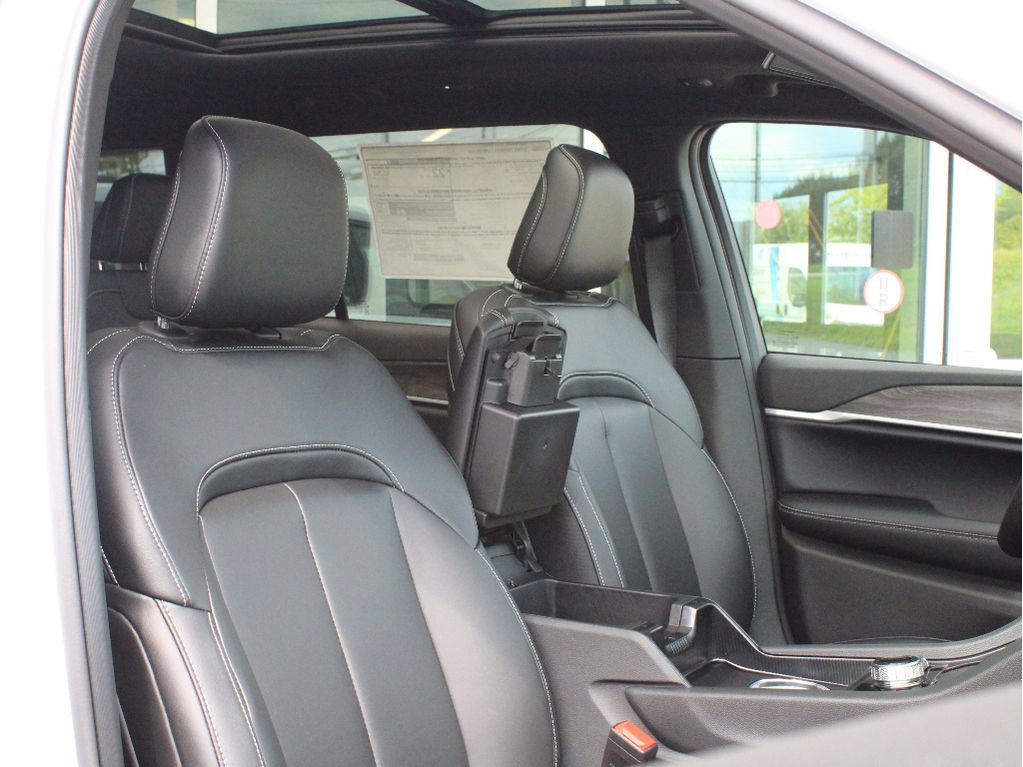 New 2026 Jeep Grand Cherokee L Limited w/ Limited Altitude Package AWD/4WD image 27