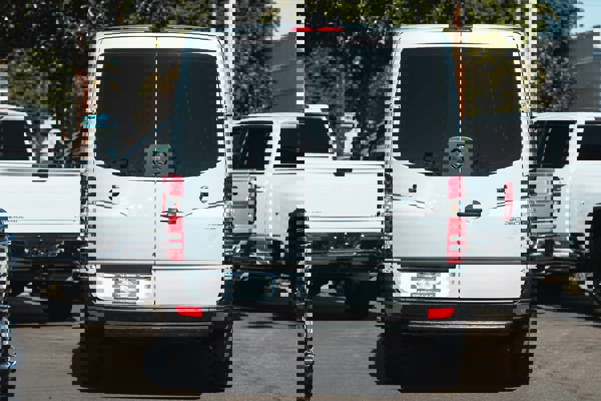 Used 2018 Mercedes-Benz Sprinter 2500 image 6