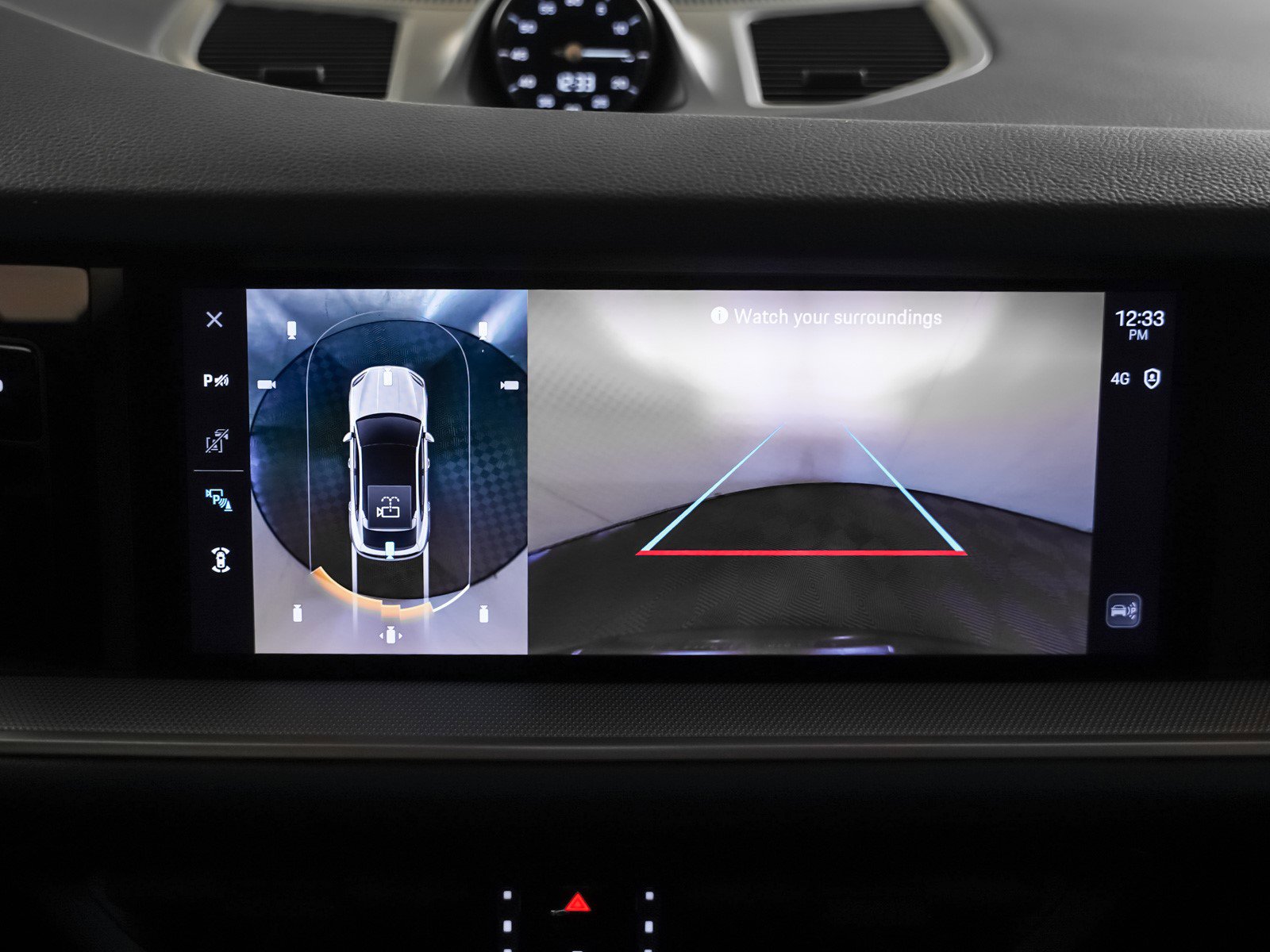 Used 2025 Porsche Cayenne Coupe image 24