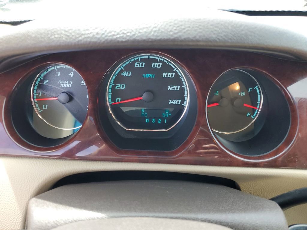 Used 2010 Buick Lucerne CX FWD image 11