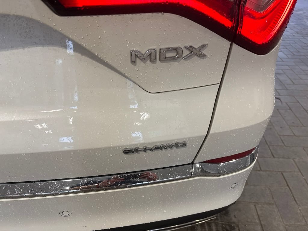 Used 2022 Acura MDX SH-AWD w/ Technology Package image 8
