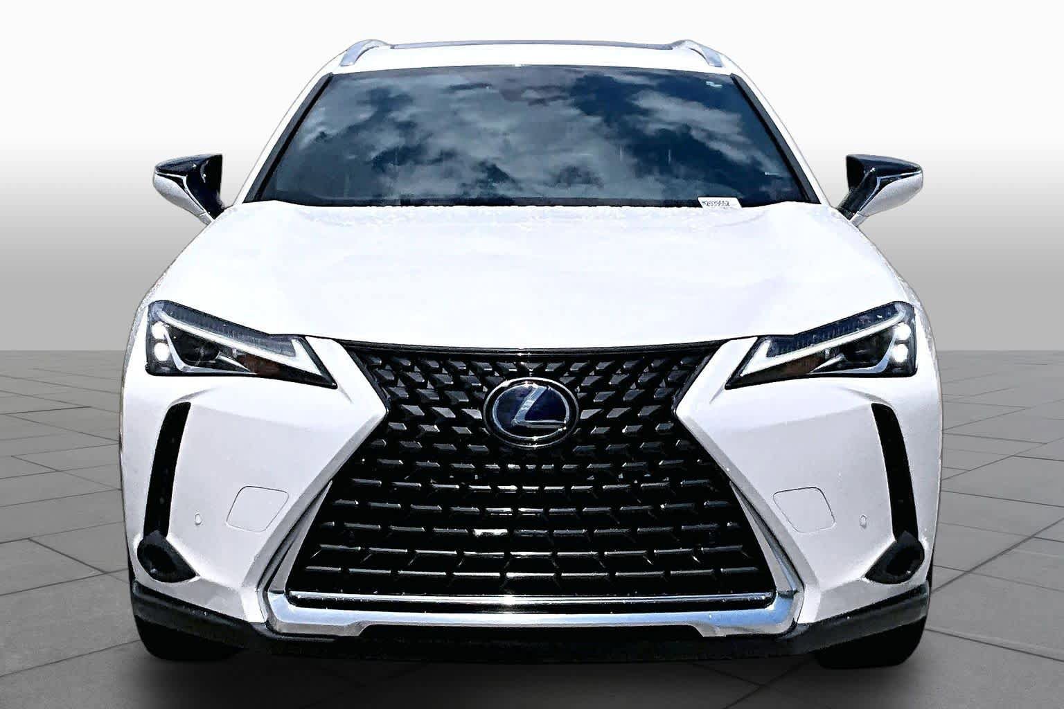 Used 2021 Lexus UX 250h w/ Premium Package AWD/4WD image 4