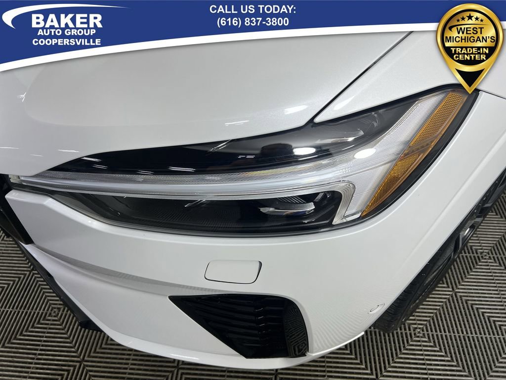 Used 2023 Volvo XC60 B6 Ultimate image 35