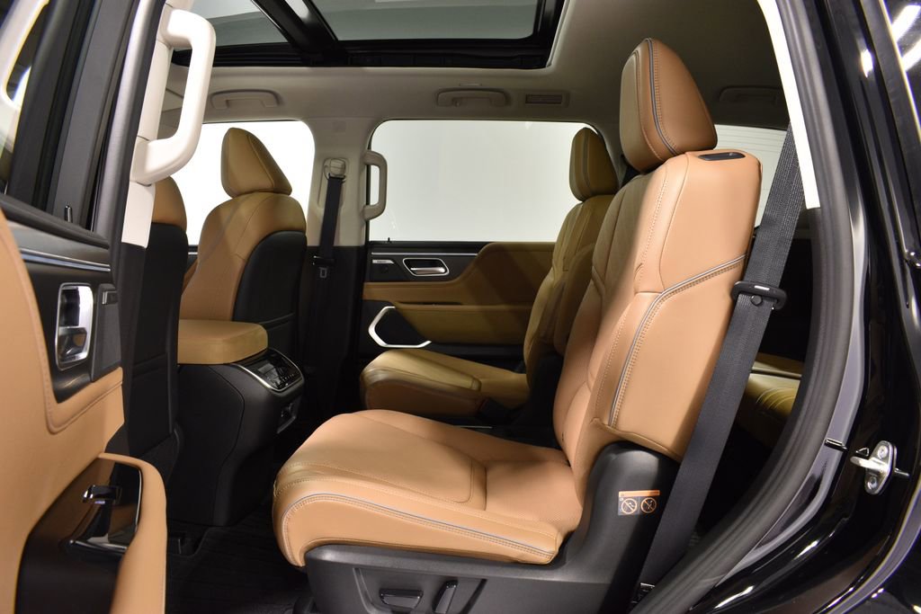 New 2026 INFINITI QX80 Luxe w/ Cargo Package AWD/4WD image 30