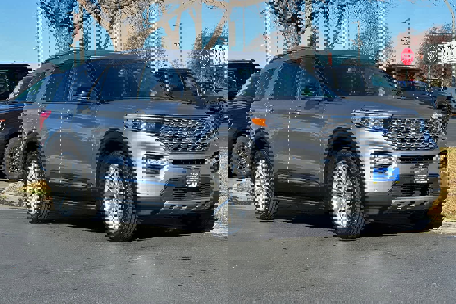 Certified 2023 Ford Explorer Platinum w/ Technology Package image 9