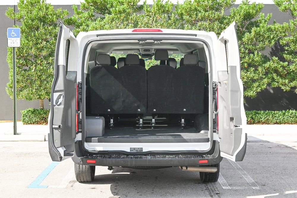 Used 2023 Ford Transit 350 XLT RWD image 10