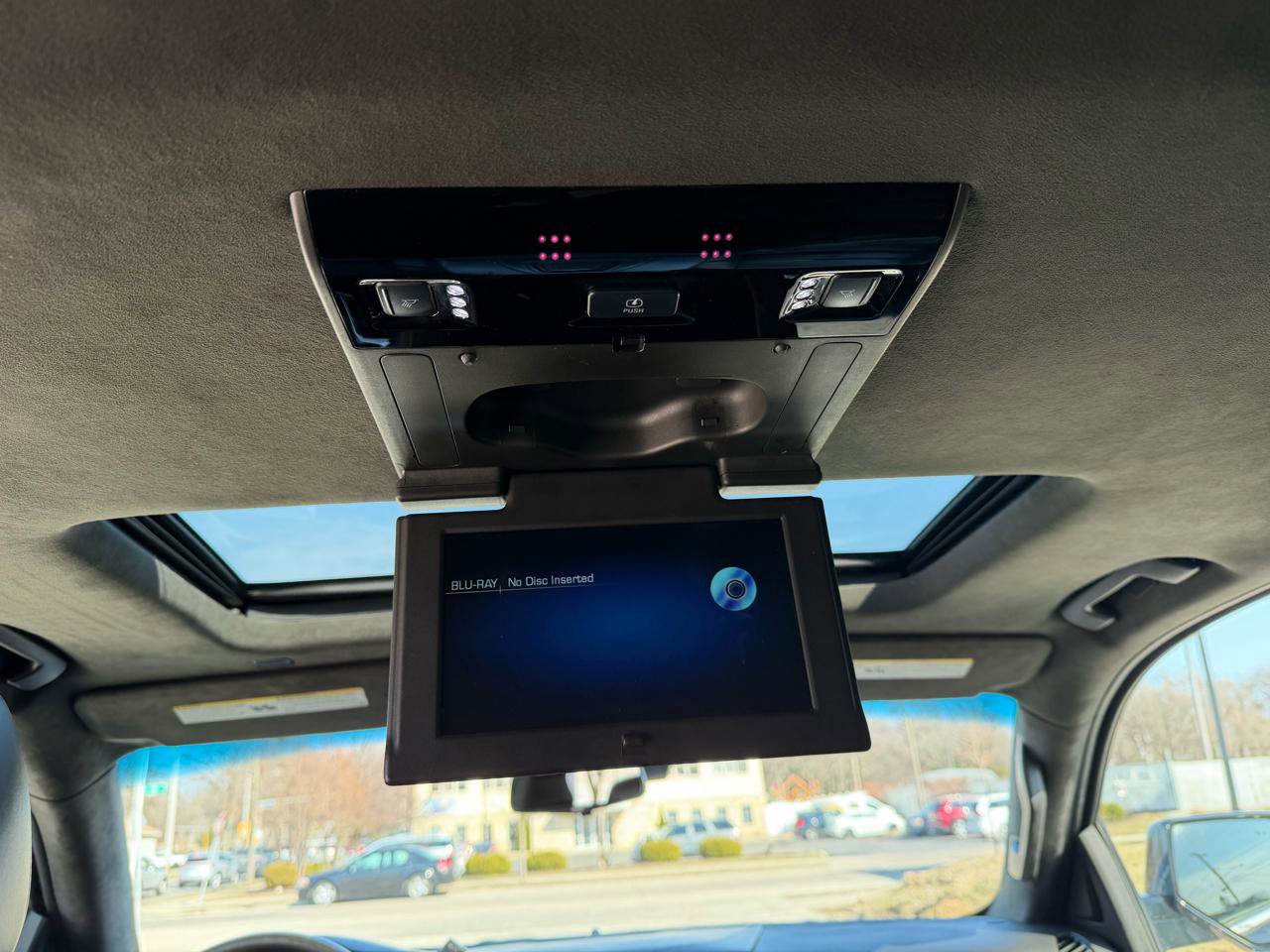 Used 2020 Cadillac Escalade ESV Platinum AWD/4WD image 10