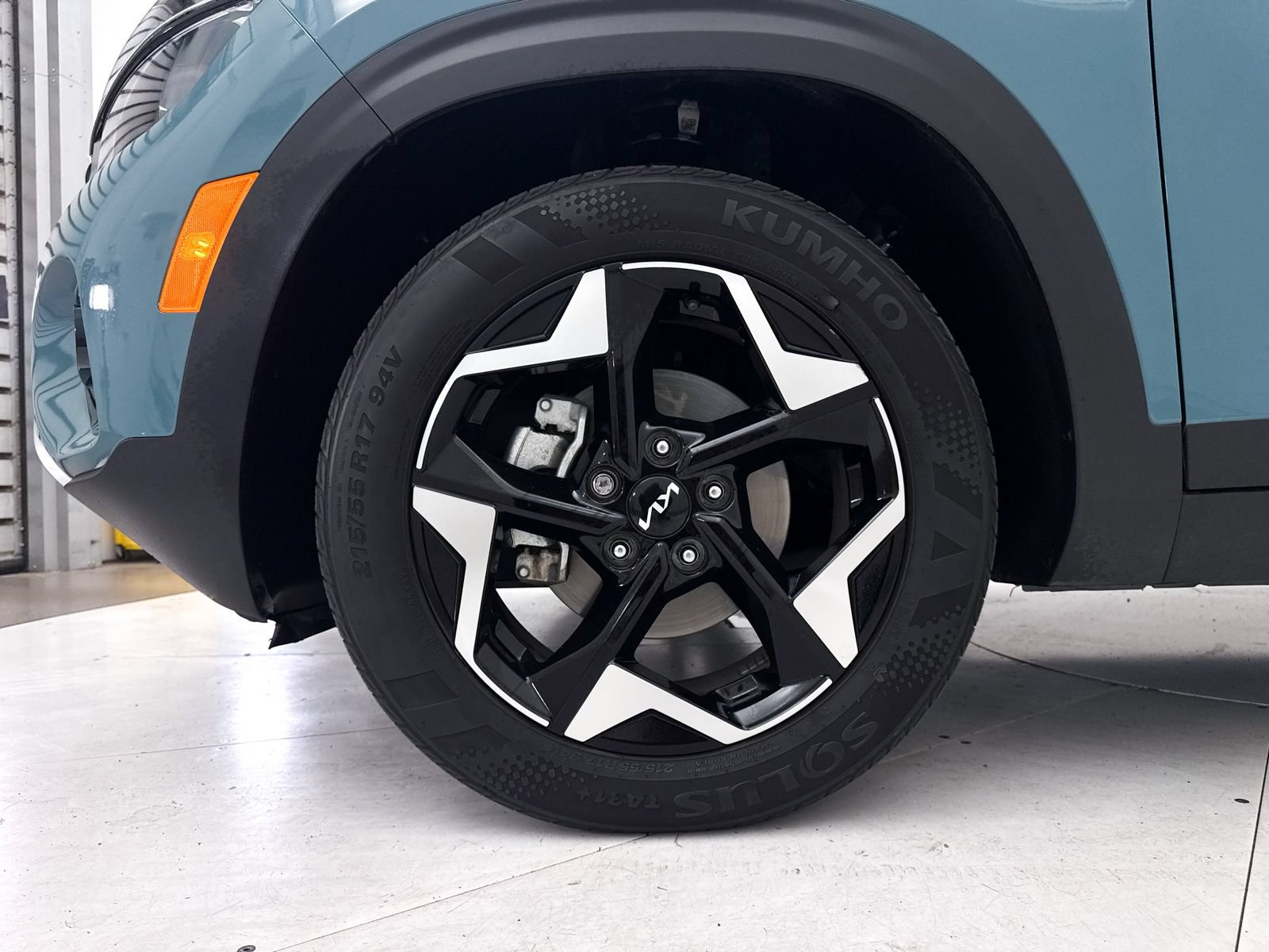 Certified 2024 Kia Seltos EX FWD image 15