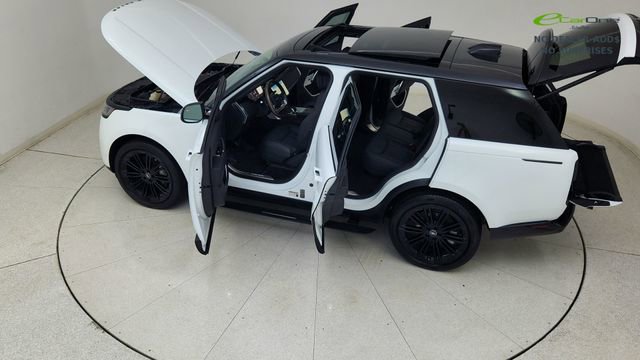 Used 2025 Land Rover Range Rover SE image 85