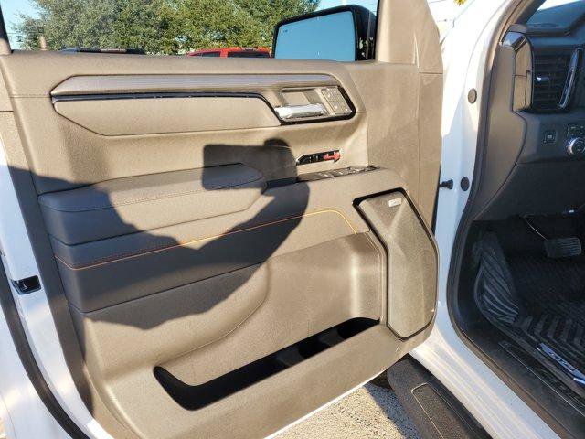 New 2026 GMC Sierra 1500 AT4 w/ AT4 Premium Package image 17