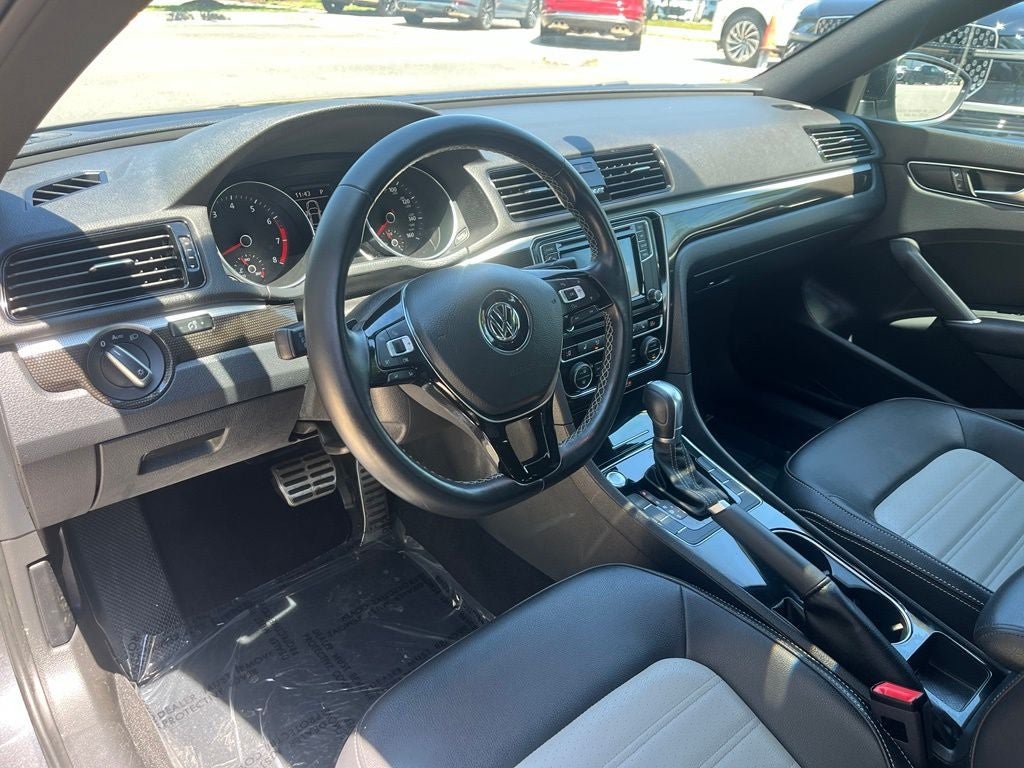 Used 2018 Volkswagen Passat 3.6 FWD image 23