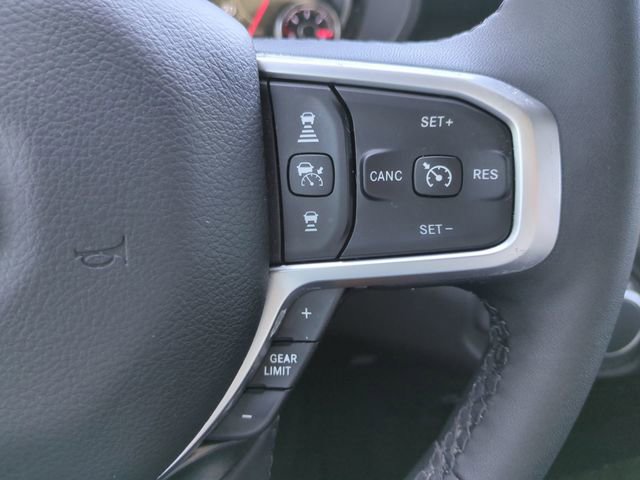 Used 2025 RAM 1500 Big Horn RWD image 30