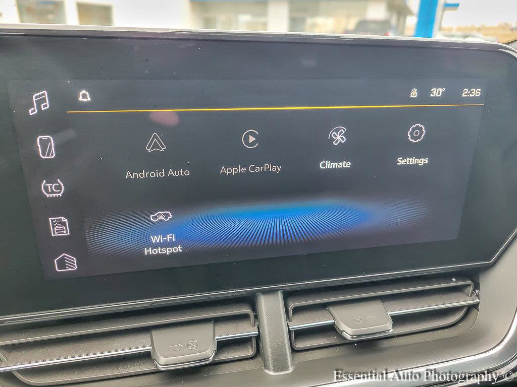 Certified 2025 Chevrolet Trax RS w/ Driver Confidence Package image 16