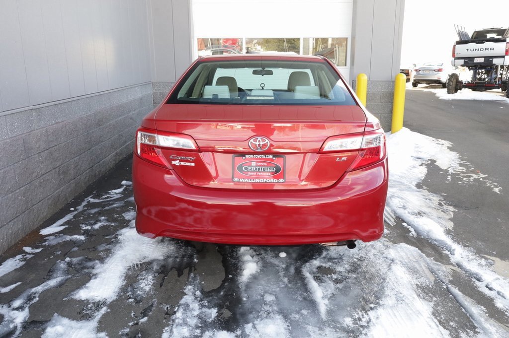 Used 2013 Toyota Camry LE image 10