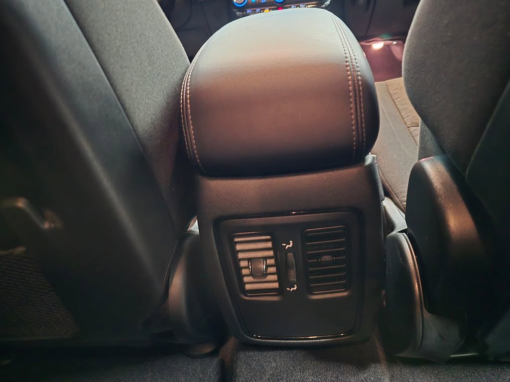 Certified 2023 Dodge Durango SXT Launch Edition image 35