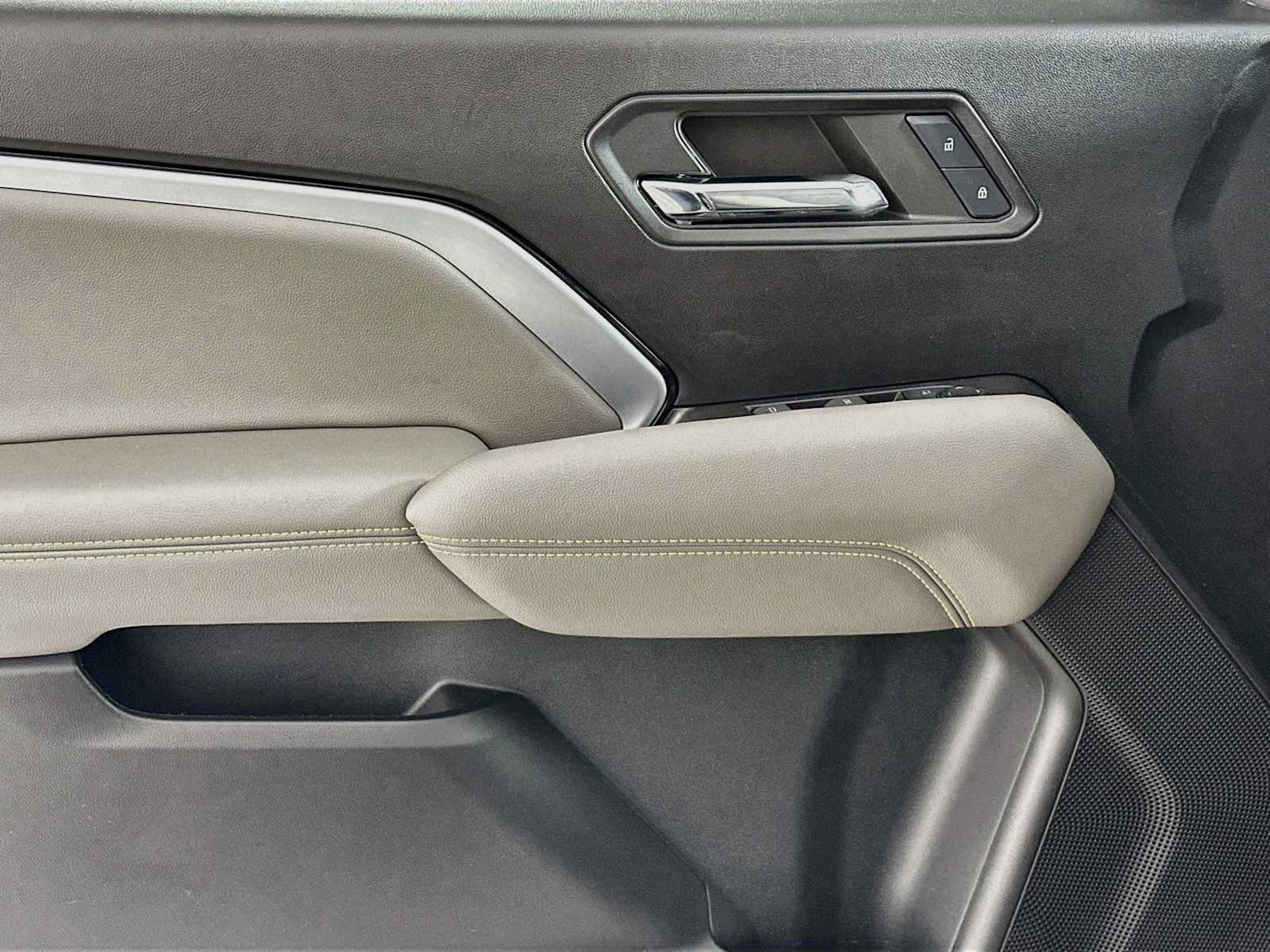 Used 2024 Chevrolet Colorado ZR2 AWD/4WD image 17