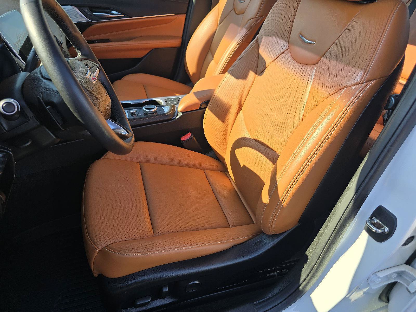 Used 2020 Cadillac CT4 Premium Luxury AWD/4WD image 16