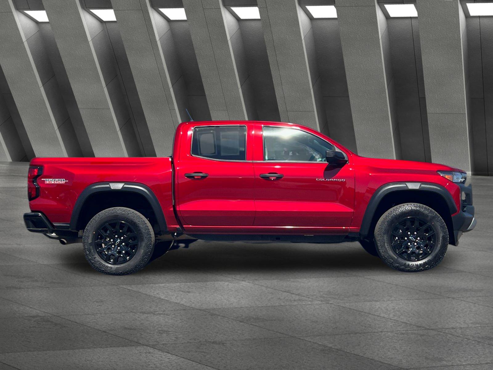 Used 2023 Chevrolet Colorado Trail Boss w/ Advanced Trailering Package AWD/4WD image 3