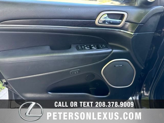 Used 2015 Jeep Grand Cherokee Summit w/ Platinum Series Group AWD/4WD image 23