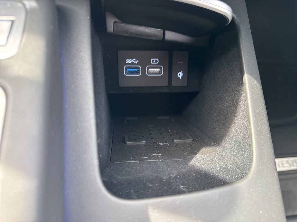 Used 2025 Genesis GV70 2.5T w/ Sport Prestige Package image 27