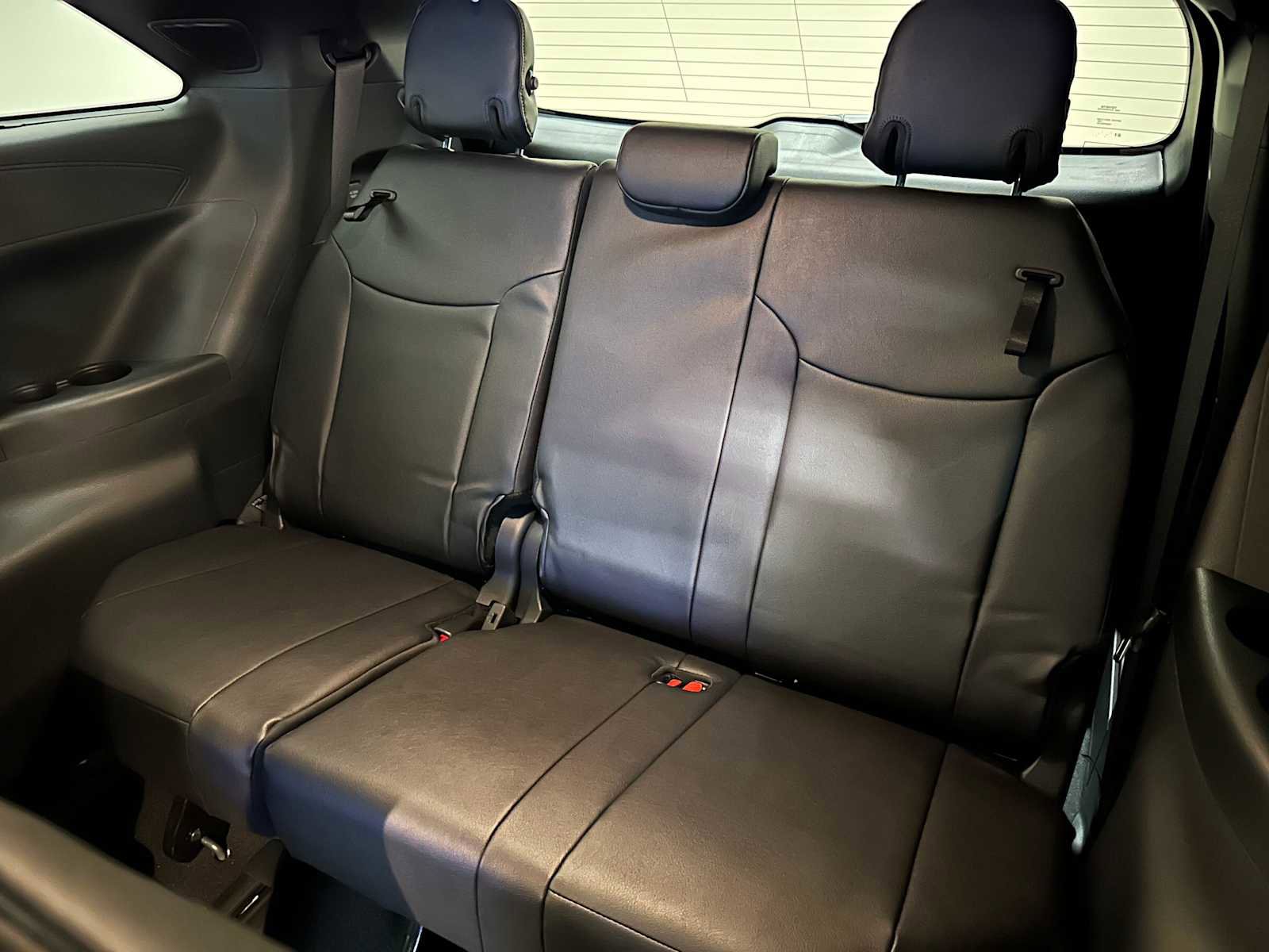 Certified 2026 Toyota Sienna XLE Woodland Edition image 25