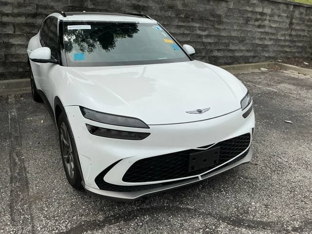 Used 2025 Genesis GV60 Advanced AWD/4WD image 4