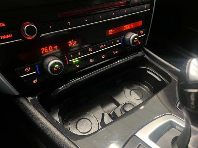Used 2010 BMW 550i Gran Turismo xDrive AWD/4WD image 25