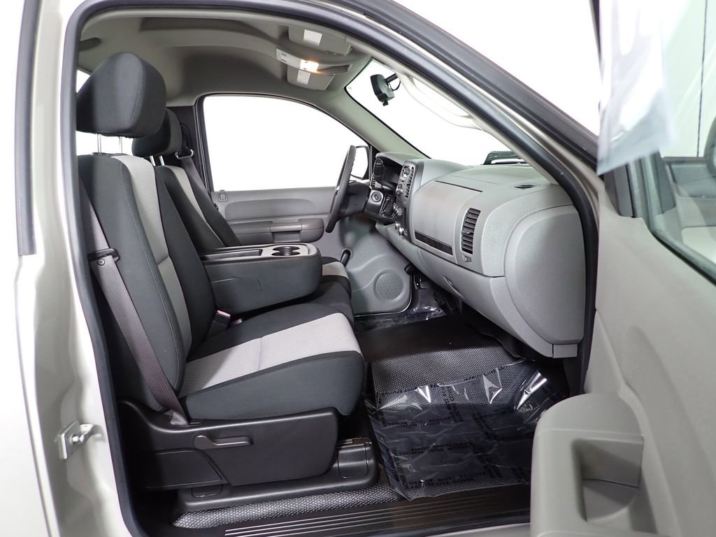 Used 2009 Chevrolet Silverado 1500 W/T image 34