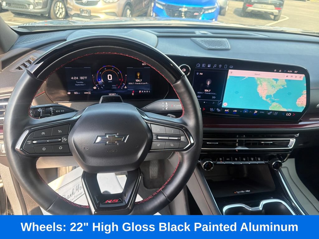 Used 2025 Chevrolet Traverse RS AWD/4WD image 22