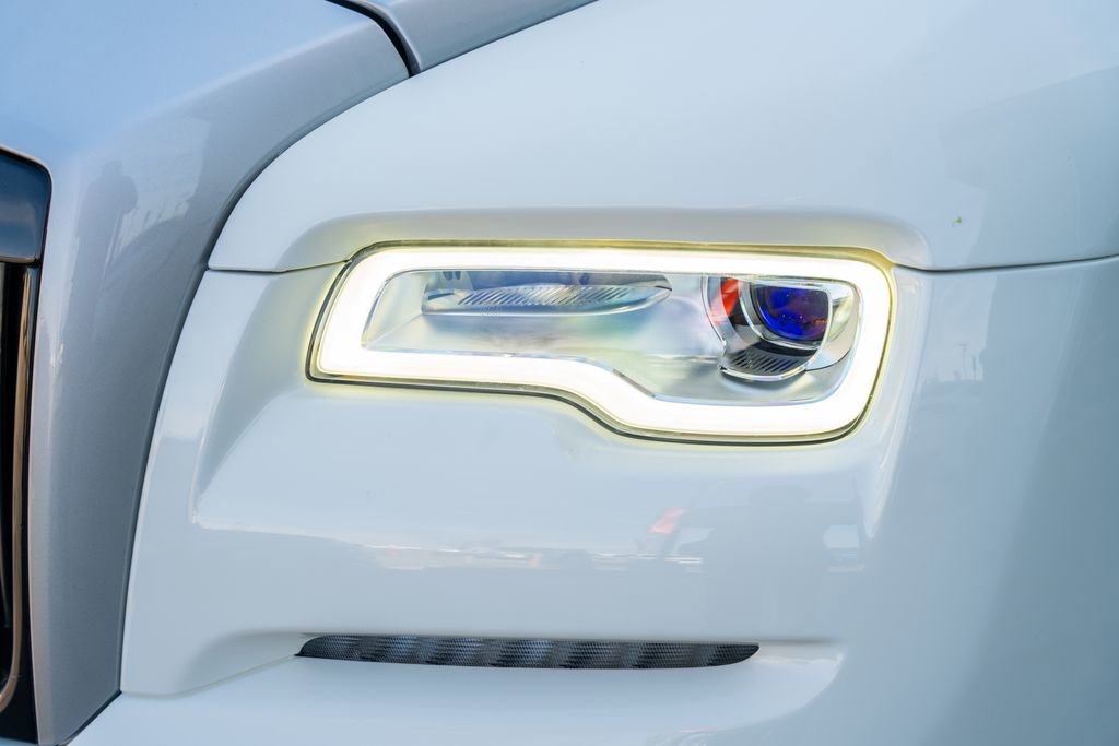Used 2018 Rolls-Royce Wraith image 7