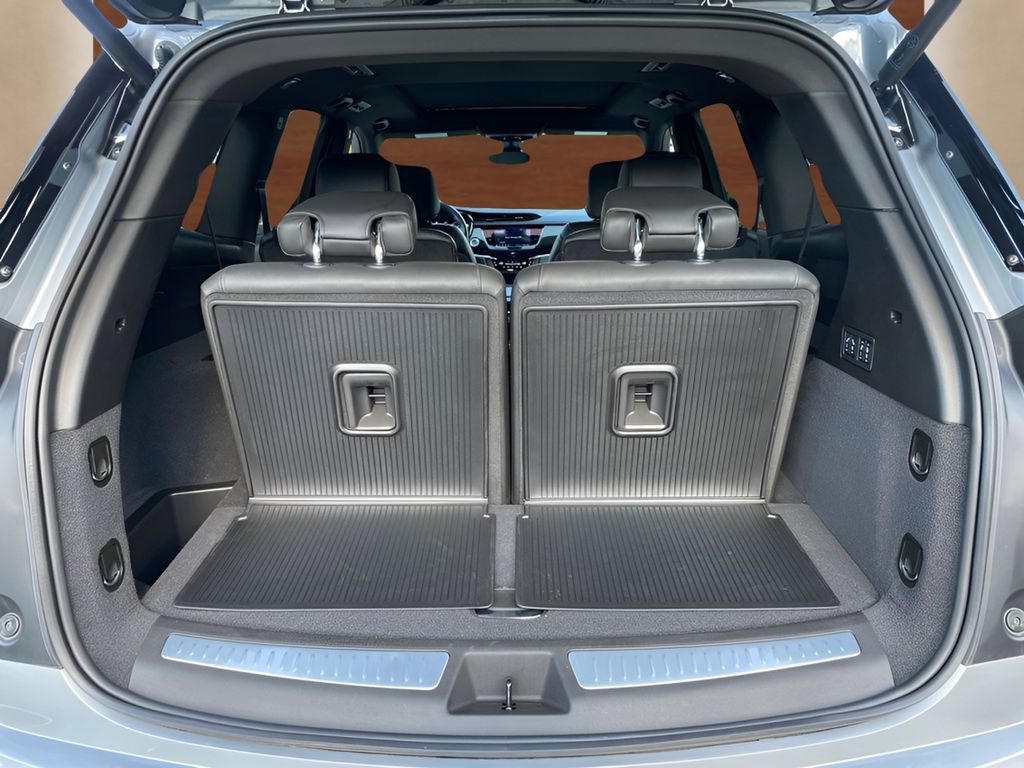 Certified 2025 Cadillac XT6 Sport w/ Technology Package AWD/4WD image 11