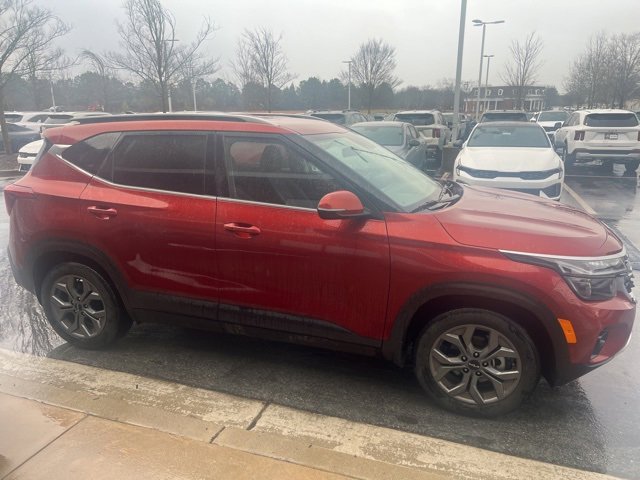 Certified 2024 Kia Seltos S image 3