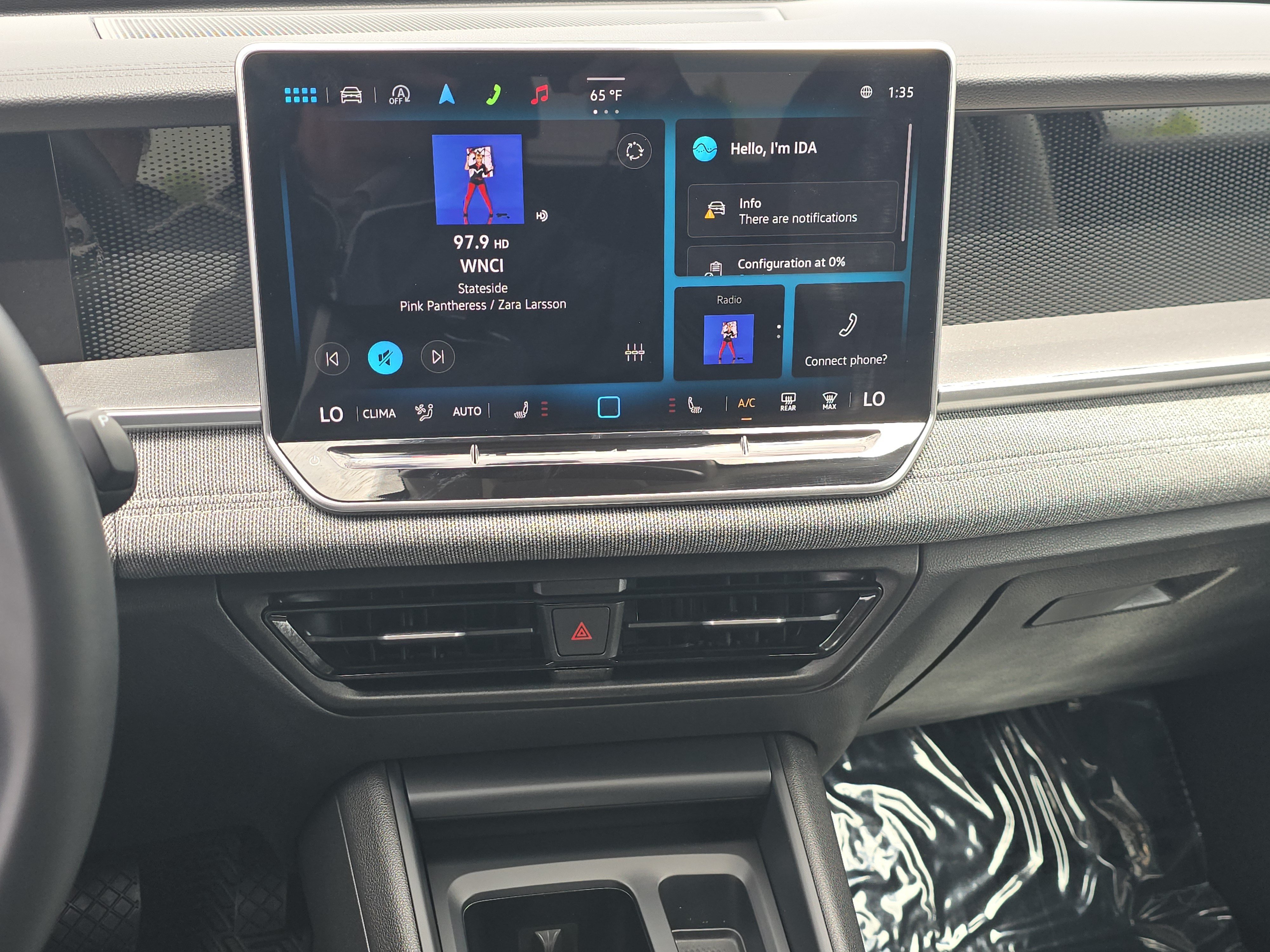 New 2025 Volkswagen Tiguan S AWD/4WD image 24