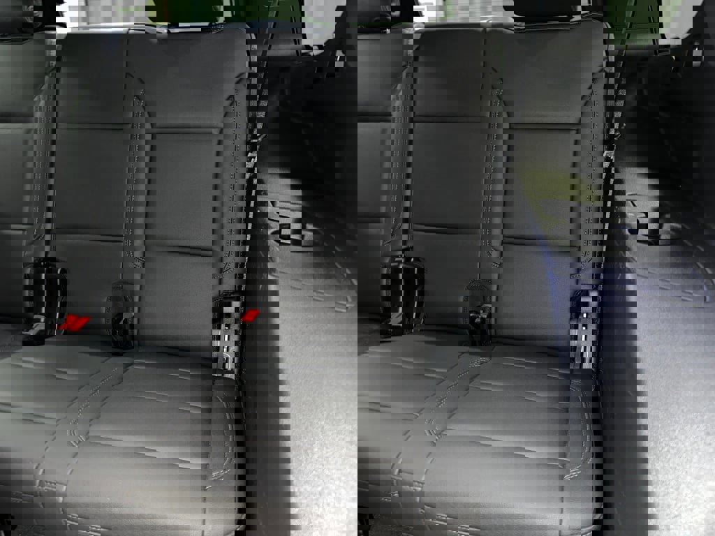 Certified 2024 Chevrolet Tahoe Z71 w/ Luxury Package image 24