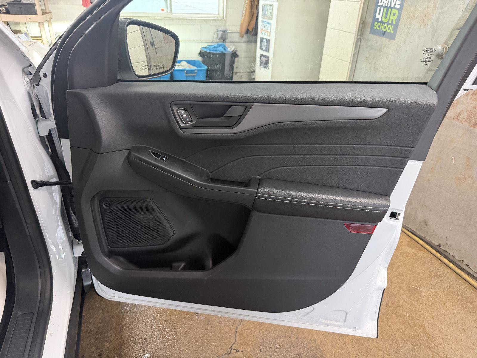 Certified 2023 Ford Escape Active AWD/4WD image 29