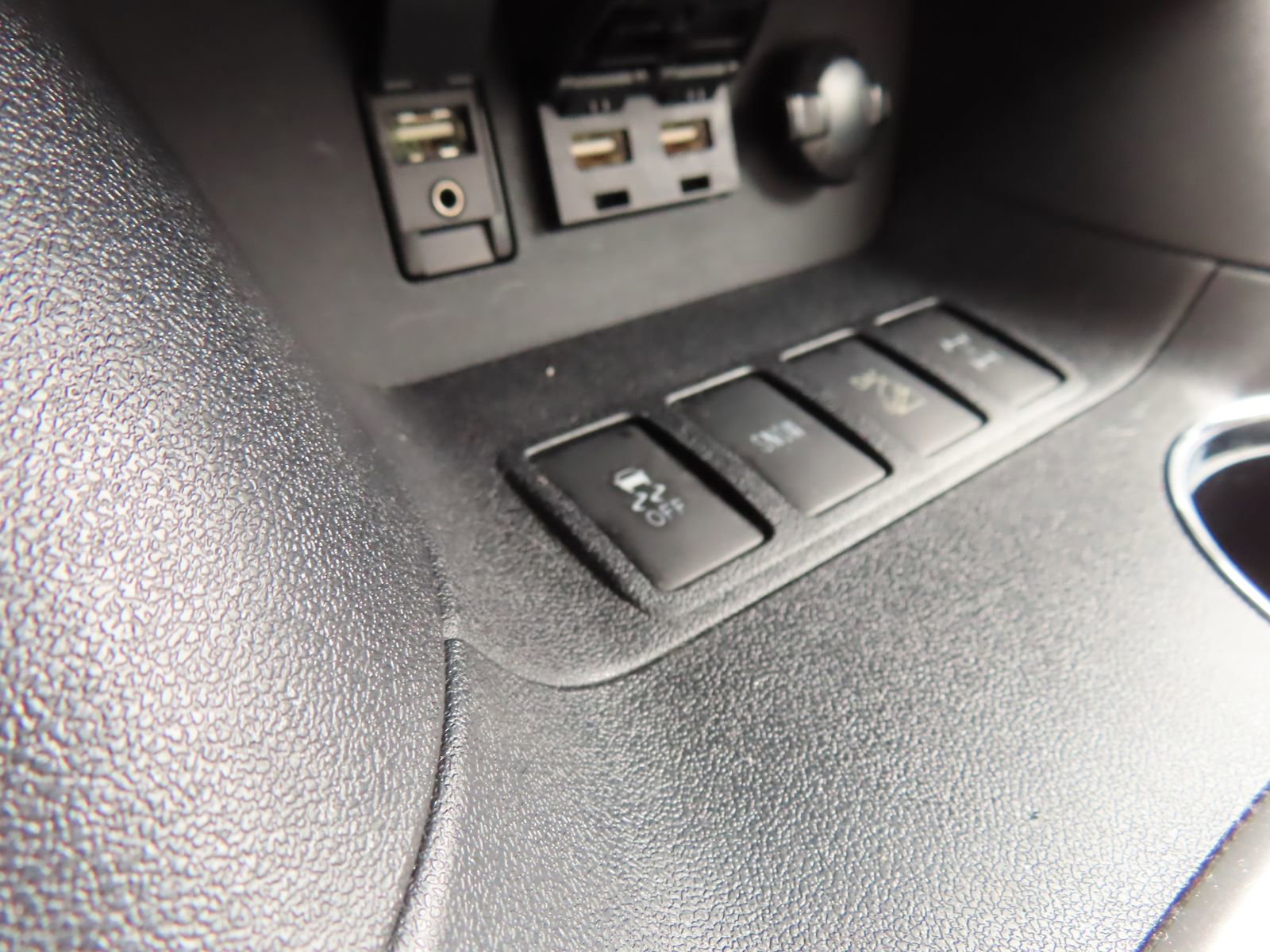 Used 2019 Toyota Highlander XLE AWD/4WD image 25