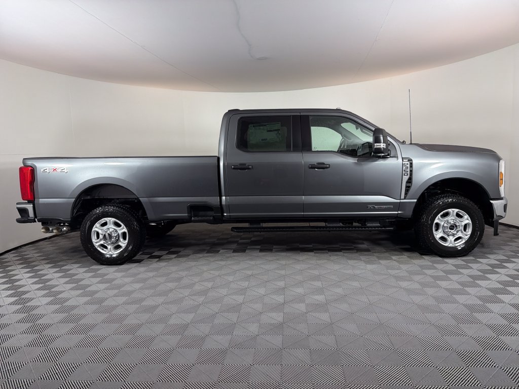 New 2026 Ford F350 XLT AWD/4WD image 2