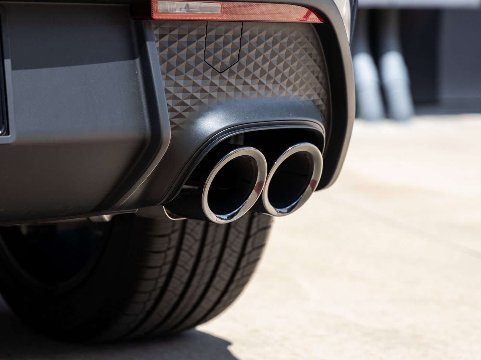 New 2026 Porsche Macan image 16