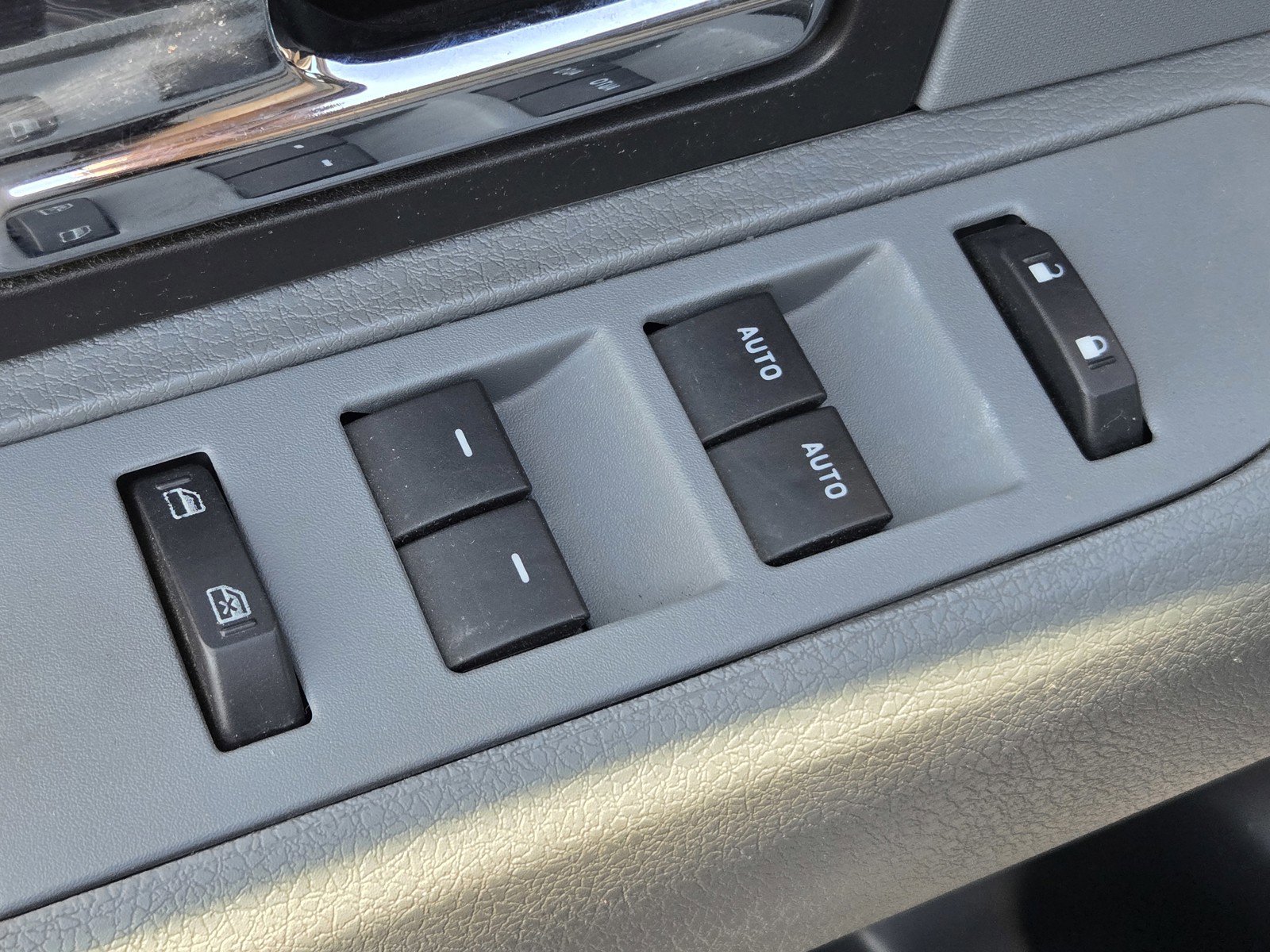 Used 2013 Ford F150 XLT w/ Luxury Equipment Group image 16