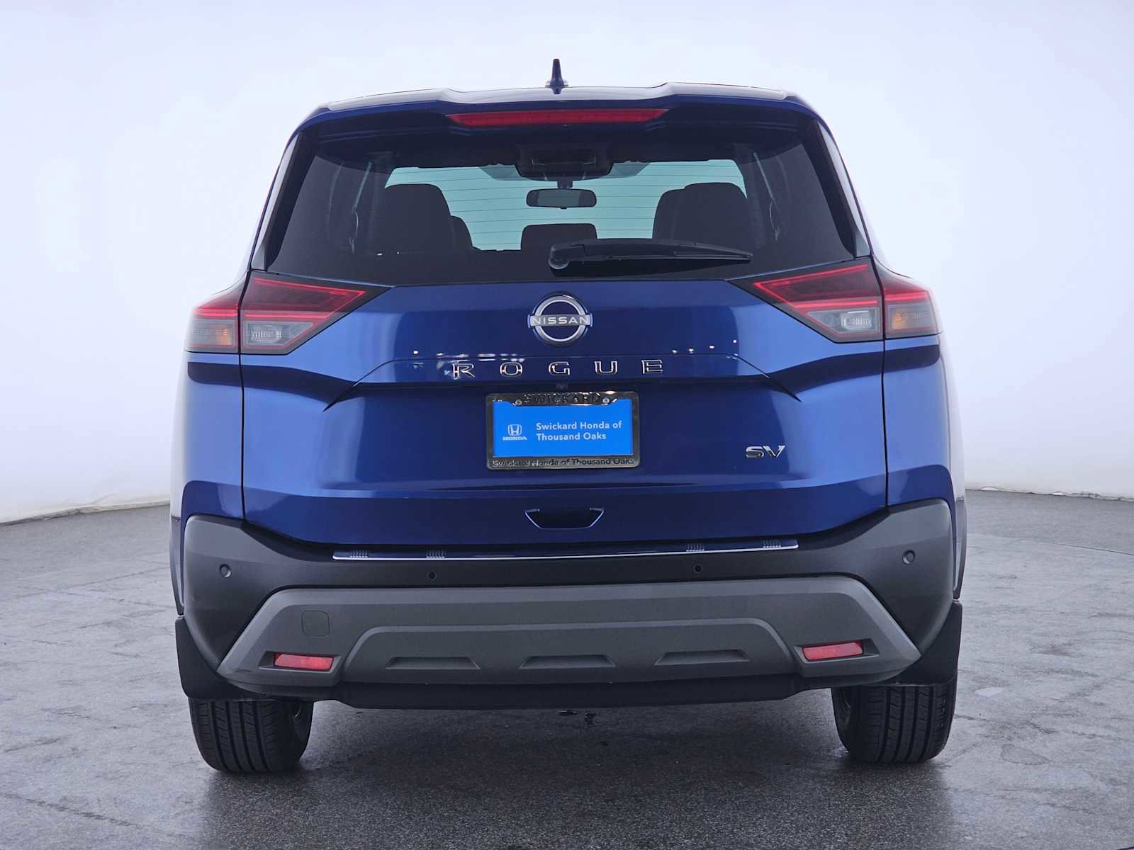 Used 2023 Nissan Rogue SV FWD image 4