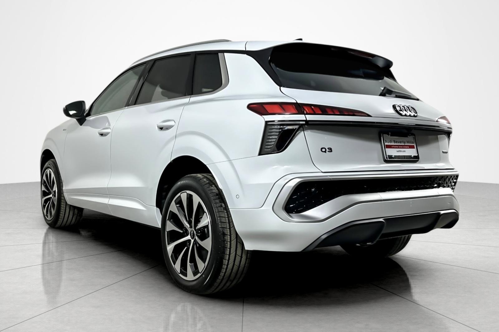 New 2026 Audi Q3 quattro 2.0T image 4