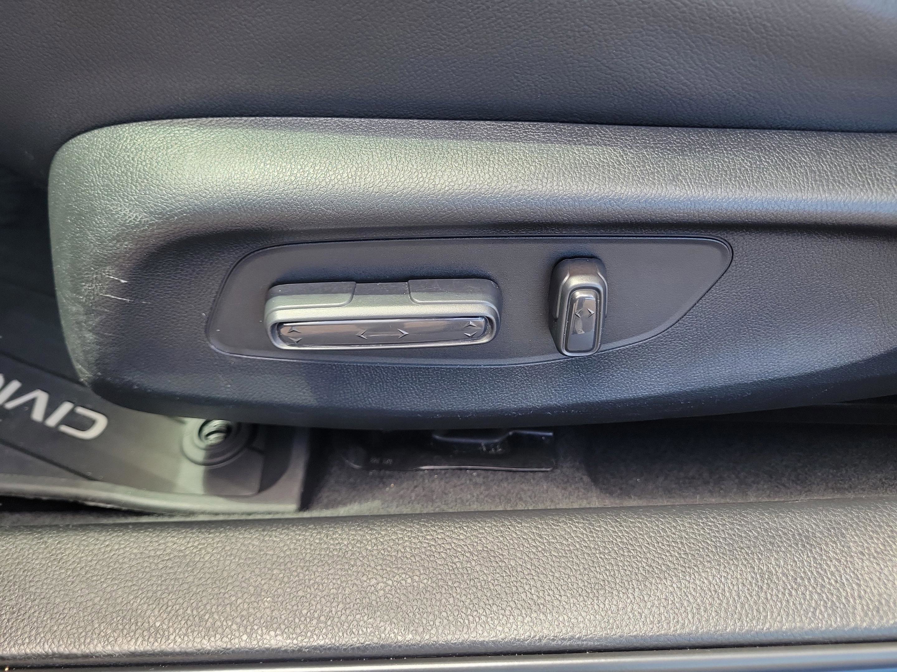 Used 2022 Honda Civic Touring image 22