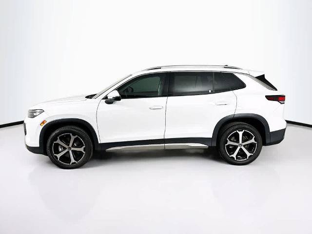 Used 2025 Volkswagen Tiguan SE w/ Panoramic Sunroof Package AWD/4WD image 3